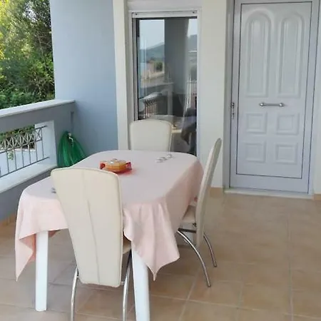 λευκάδα σπίτι με θέα